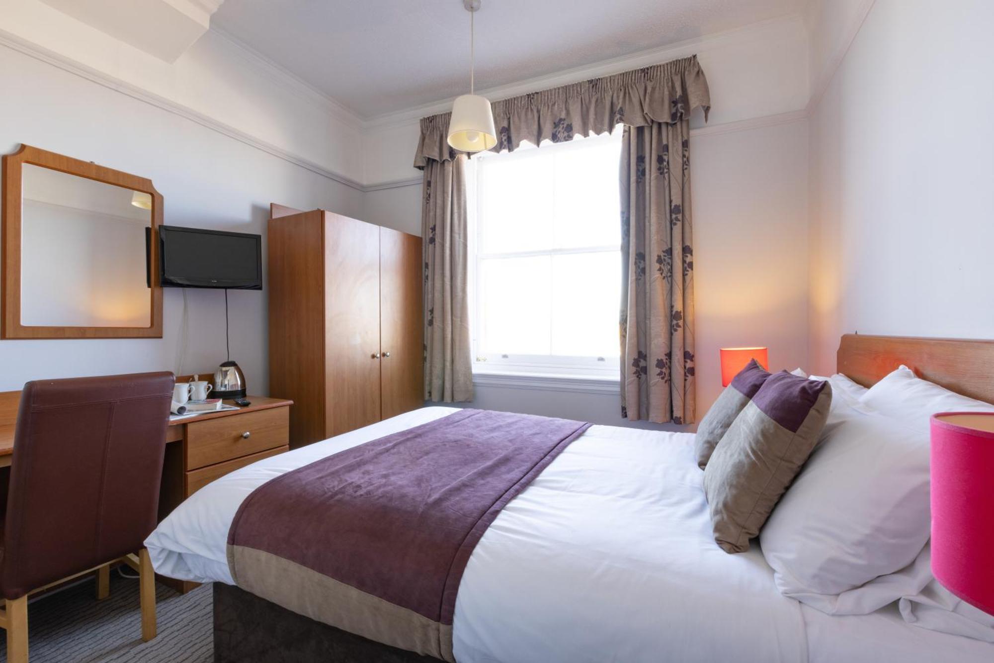 The Royal Hotel Уеймут Стая снимка